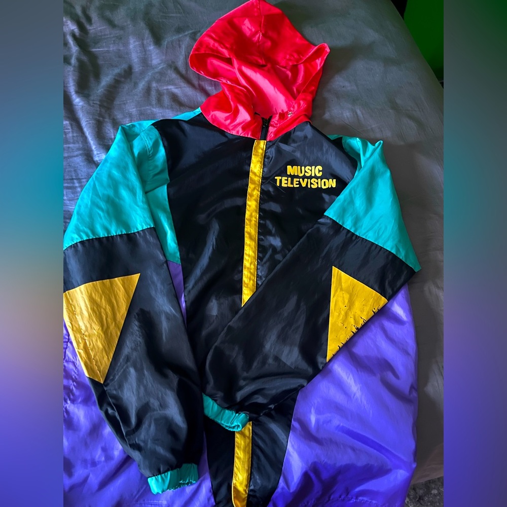 MTT windbreaker